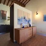 Дом отдыха Typical Umbrian With Swimming Pool Antognola